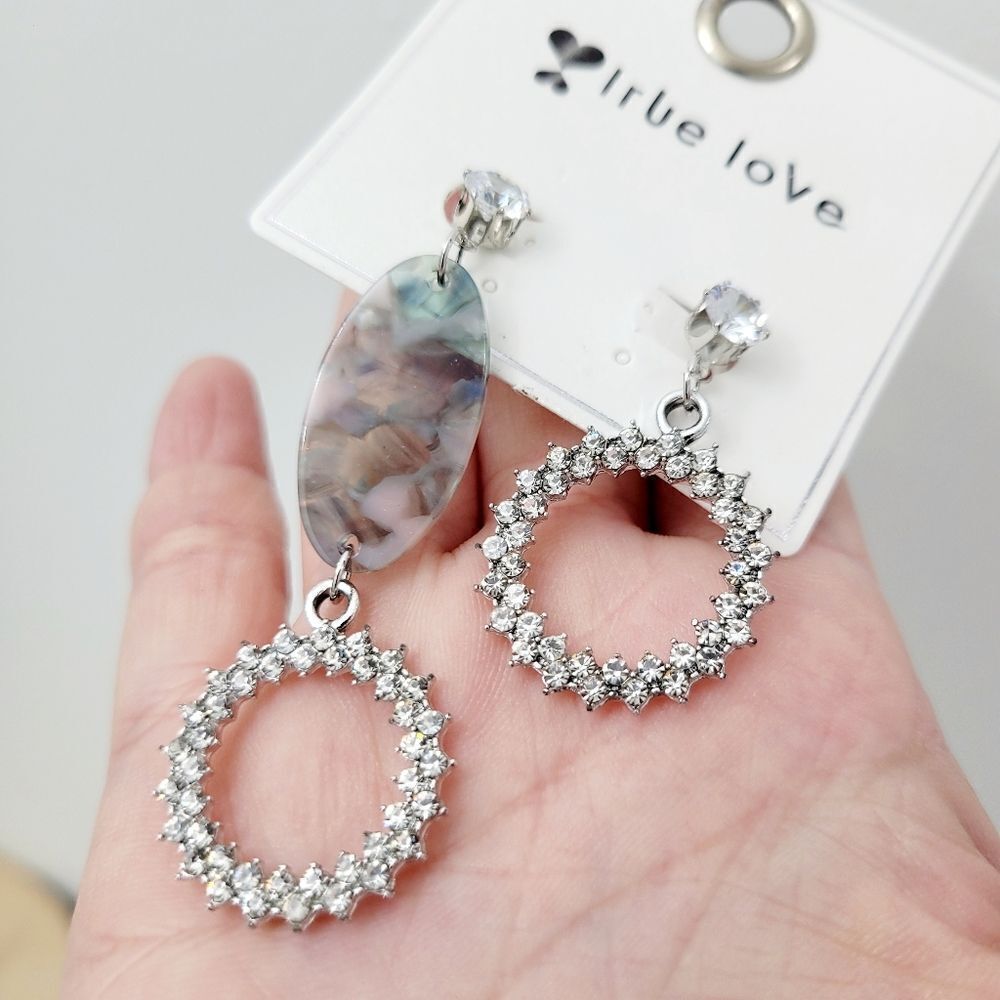 Brand New Silver Rhinestone Glass Bead Earrings